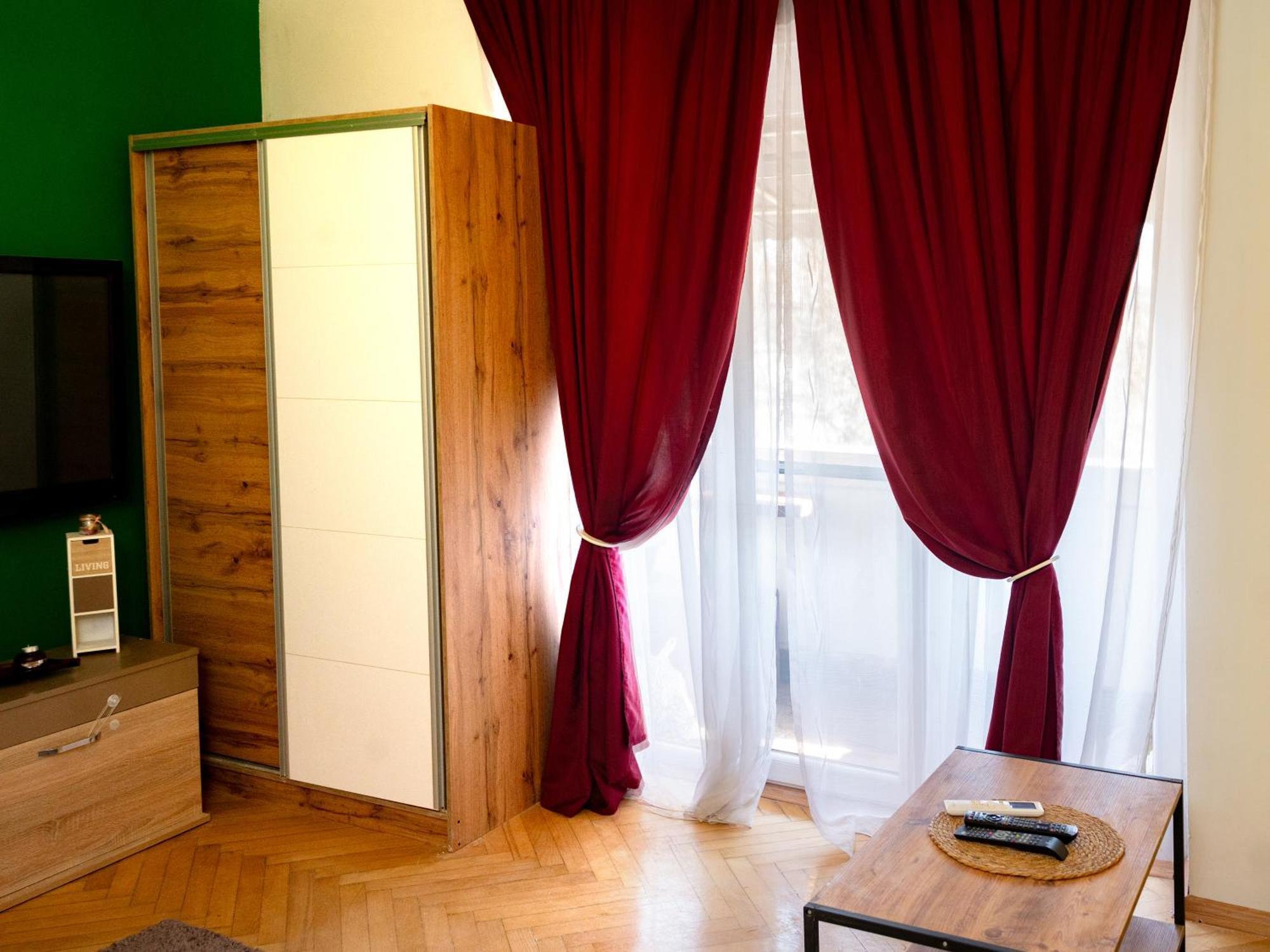 סקופיה Apartman Centar מראה חיצוני תמונה